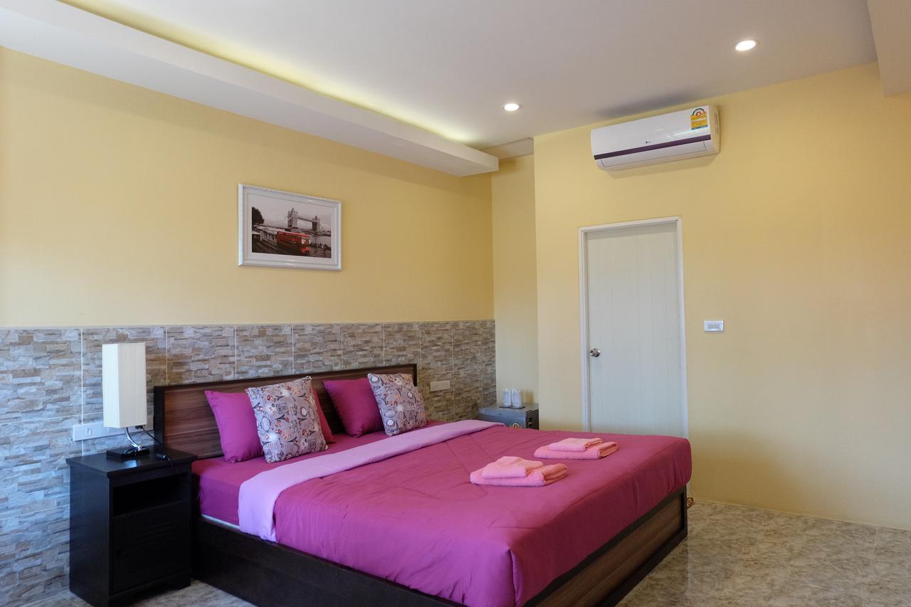 Aiyara House Bed & Breakfast Ayutthaya Bagian luar foto